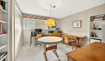 697 Oak Knoll Dr, Ashland, OR 97520