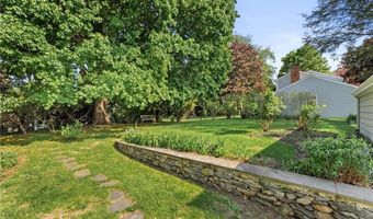 72 Ferry Ln, Barrington, RI 02806