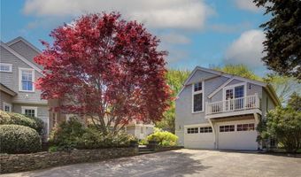 115 Beavertail Rd, Jamestown, RI 02835