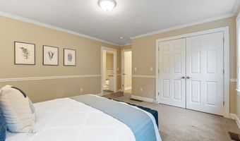 10 Ellsworth Village Rd 10, Acton, MA 01720
