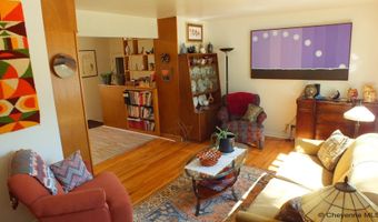 828 SUN VALLEY Dr, Cheyenne, WY 82001