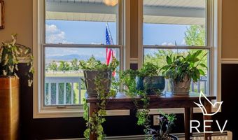 14 Beacon Dr, Cody, WY 82414