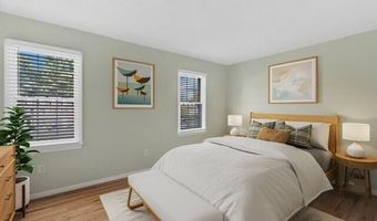 817 NE Wayne Ave 17, Abingdon, VA 24210