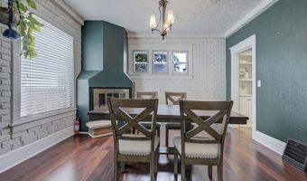 914 W 4TH St, Appleton, WI 54914