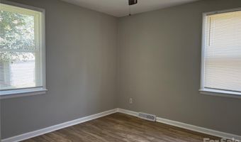 2213 Shamrock Dr, Charlotte, NC 28205