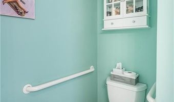 77 Lippitt Ave, Cumberland, RI 02864