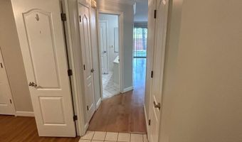 6924 FAIRFAX Dr #140, Arlington, VA 22213