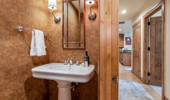 300 Prater Rd A-202, Avon, CO 81620