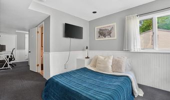 50 Meadow Ln, Albany, NY 12208