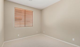 854 E AQUARIUS Pl, Chandler, AZ 85249