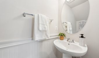 44603 WOLFHOUND Sq, Ashburn, VA 20147