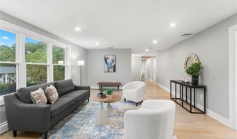 75 Walnut Rd, North Kingstown, RI 02852