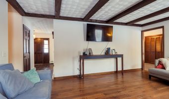 137 China Rd, Albion, ME 04910