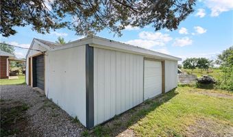 16002 Lyon Rd, Altamont, KS 67330