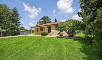 738 Sunset Dr, Bloomfield, IN 47424