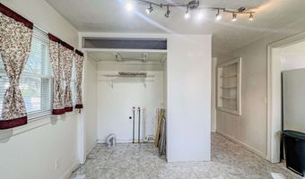 1309 N 4th St, Arkansas City, KS 67005