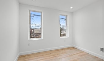433 N ROBINSON St, Baltimore, MD 21224