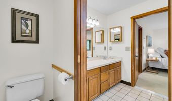 31 Wildwood Dr, Columbia, CT 06237