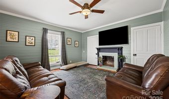 4220 Forest View Rd, Blacksburg, SC 29702