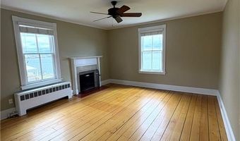 41 Walcott Ave, Jamestown, RI 02835