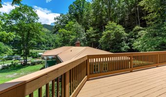 95 Cherokee Ave, Andrews, NC 28901