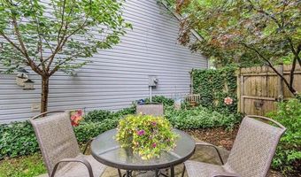 3 SUNNYDALE Ct, Bayville, NJ 08721