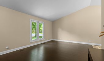 1316 W MEADE Ln, Arlington Heights, IL 60004