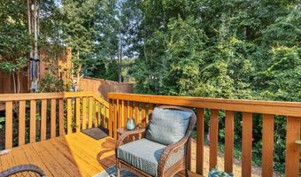 2505 Thorngate Dr, Acworth, GA 30101