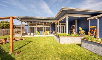 2638 CEDAR LOOP Dr, Bandon, OR 97411