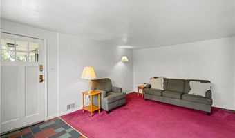 2312 Lake Ave, Allison Park, PA 15101
