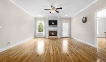 214 LIBERTY Ln, Anniston, AL 36207