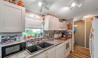 1222 ROWELL St, Auburndale, FL 33823