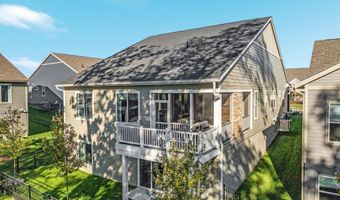 144 COWBIRD St, Lake Frederick, VA 22630
