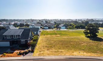 2710 Lincoln Ave 200, Bandon, OR 97411