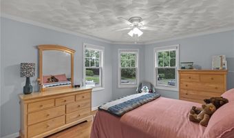 4 Hunters Run, North Providence, RI 02904