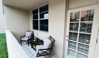 90 Edgewater Dr 110, Coral Gables, FL 33133