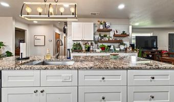 811 NW 7th St, Andrews, TX 79714
