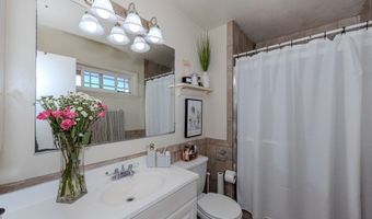 130 N Lohrum Ln, Anaheim, CA 92807