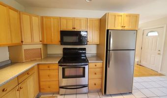 9 Wood St, Bangor, ME 04401