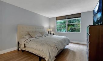 2780 NE 183rd St 201, Aventura, FL 33160