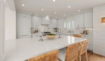 365 Shoemaker Ln, Solana Beach, CA 92075