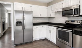 1215 Heatherwood Dr, Arab, AL 35016