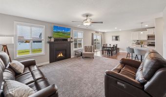 2301 NW Beechwood St, Ankeny, IA 50023