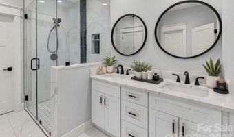 18 Winterhawk Dr, Arden, NC 28704