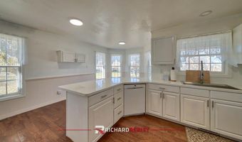 27 Longhorn Dr, Cody, WY 82414