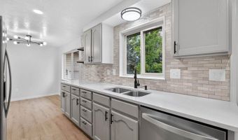 325 Washington St, American Falls, ID 83211