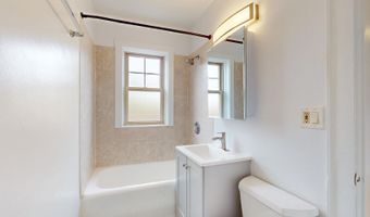 7 W Campbell St 3, Arlington Heights, IL 60005
