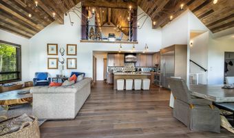 25 Los Alamos Cir, Angel Fire, NM 87710