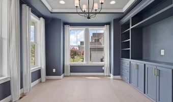 23369 WALKING WOODS Ln, Aldie, VA 20105