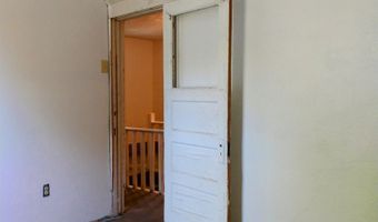215 N H St, Albion, WA 99163